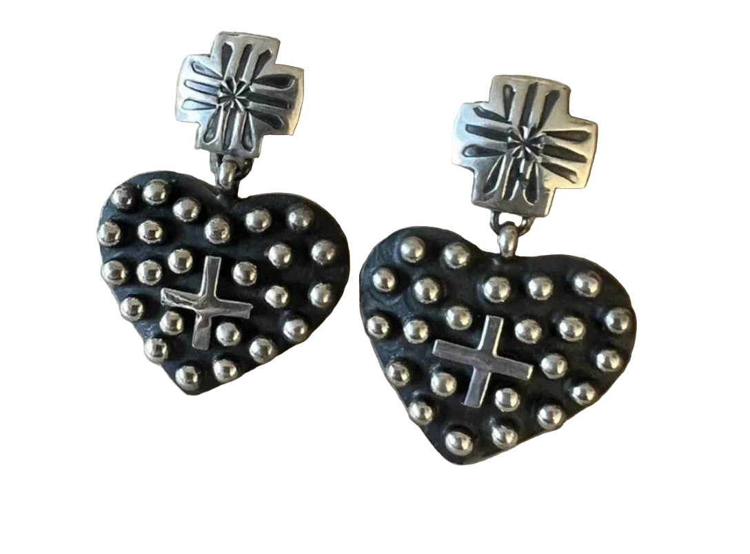 Geneva Apachito Heart Earrings
