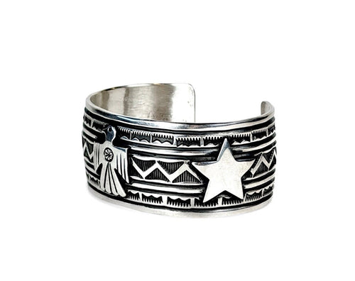 ColoradoJo Sterling Thunderbird Cuff with star by Andy Cadman 3/4 view